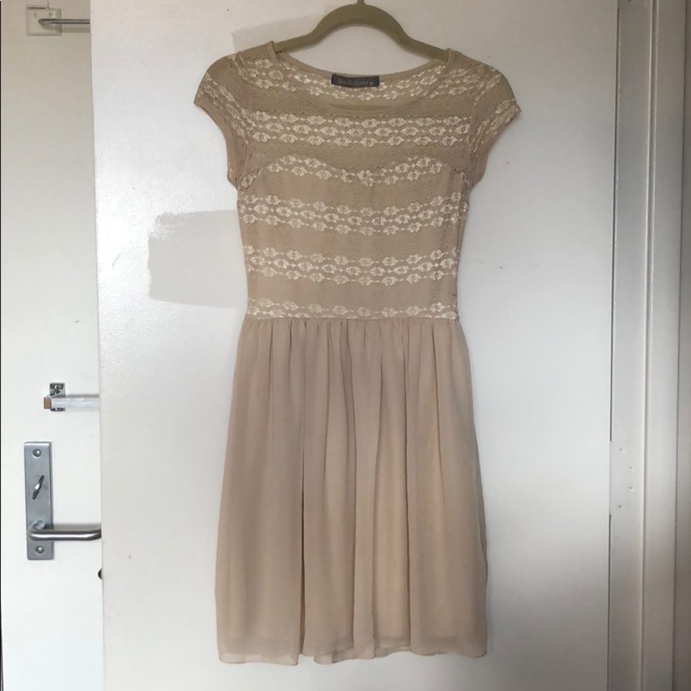 Lace dress